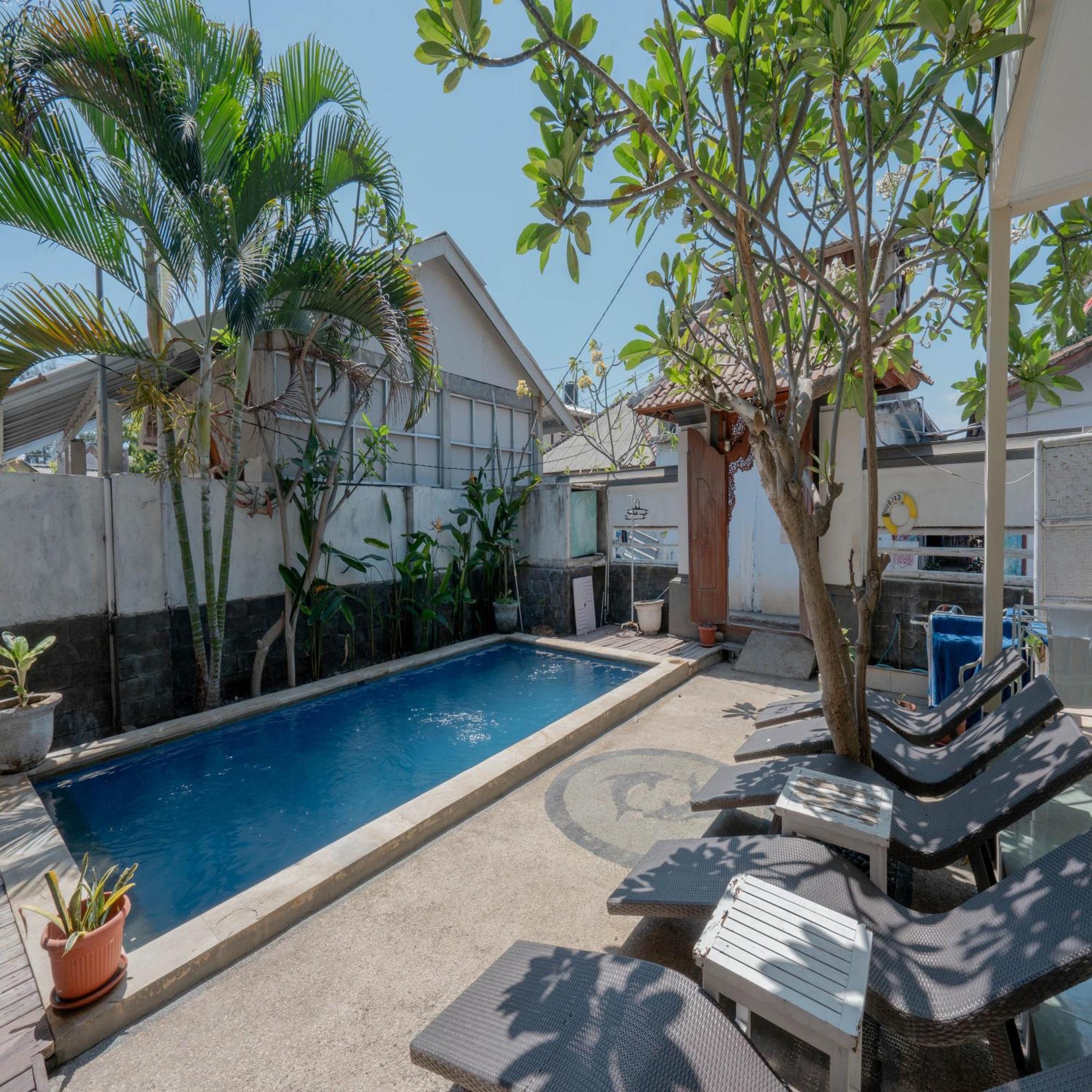 גילי טרוונגן Gili White Bamboo Resort מראה חיצוני תמונה